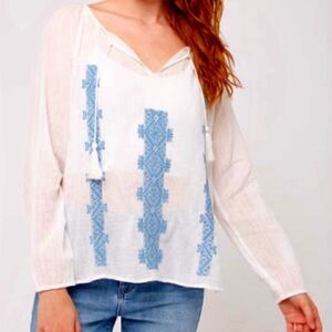 Juniper Blu White Cotton Embroidered Peasant Top Brand New!
